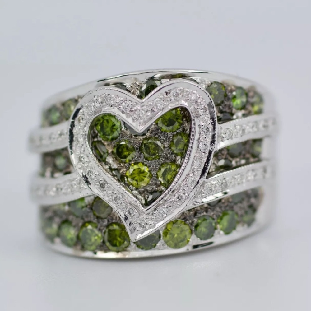 Levian 14k WG green diamond heart shape ring
